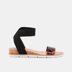 Dolce Vita Vivian Black and Brown Sandals comfortable and cute ✨